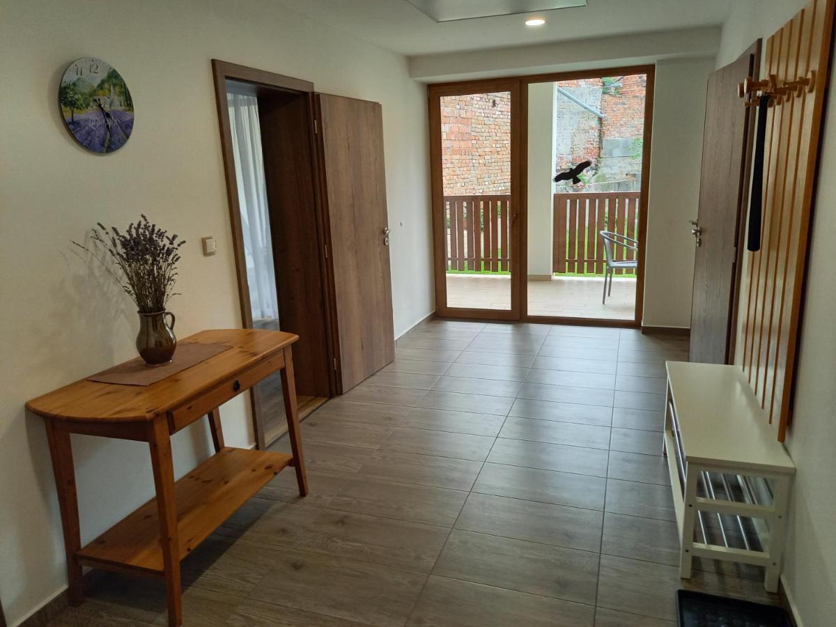 Apartmany 27 Nemcicky  Luaran gambar