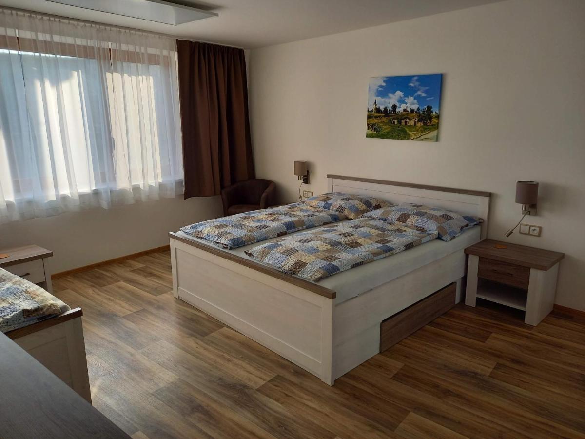 Apartmany 27 Nemcicky  Luaran gambar