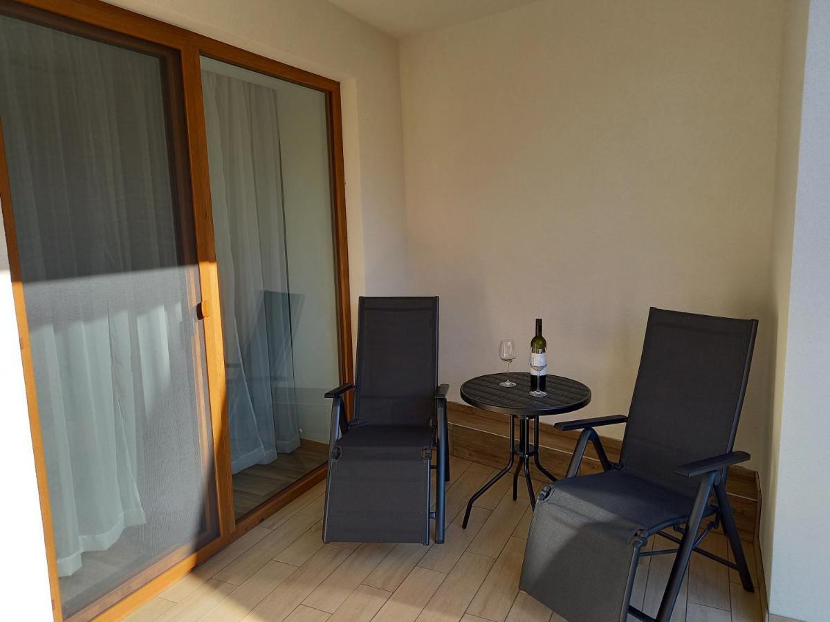 Apartmany 27 Nemcicky  Luaran gambar