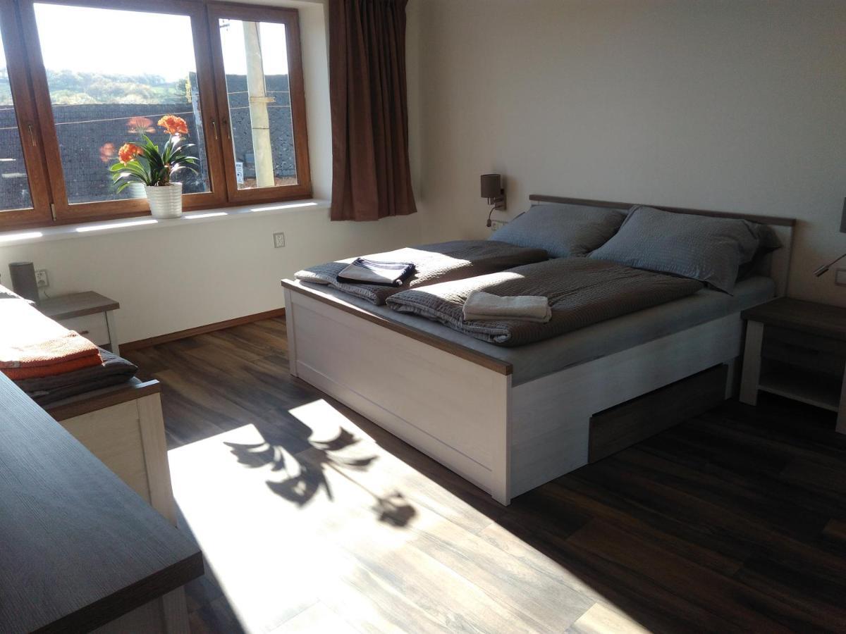 Apartmany 27 Nemcicky  Luaran gambar